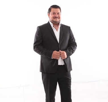 Primul sezon al emisiunii ”Vocea României Junior”, difuzată de Pro TV, va fi prezentat de Mihai Bobonete şi Robert Tudor