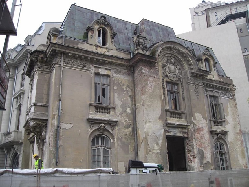 Ordinul Arhitecţilor din România îi solicită lui Dacian Cioloş să ia măsuri privind protecţia patrimoniului construit
