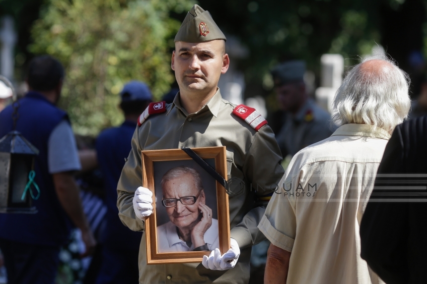 Radu Beligan a fost înmormântat cu onoruri militare la cimitirul Bellu: ”Somn uşor, maestre!”