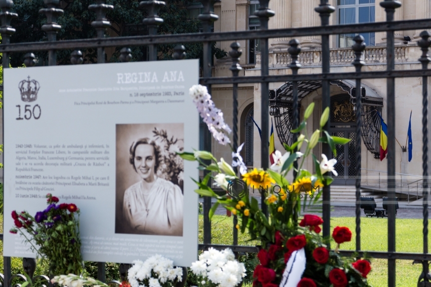 DOCUMENTAR: Sala Tronului, locul în care românii vor putea veni pentru a-i aduce un omagiu Reginei Ana. GALERIE FOTO