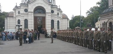 Actorul Marin Moraru a fost înmormântat cu onoruri militare la Cimitirul Bellu