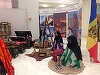 Expoziţii de fotografie, preparate culinare, obiecte tradiţionale şi de port, în deschiderea Festivalului Ambasadelor