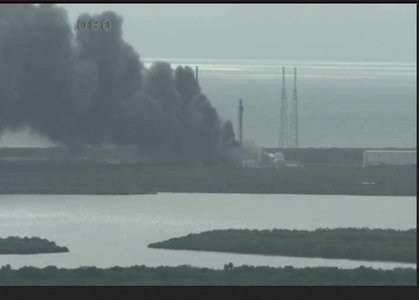 CNN: Explozia de la Kennedy Space Center nu a făcut victime omeneşti; Un satelit al companiei Facebook a fost distrus