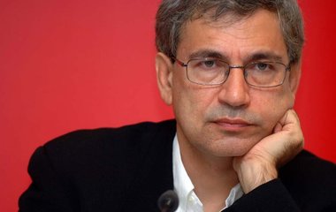 Orhan Pamuk, prima intervenţie după puciul din Turcia: "Sunt extrem de furios, Turcia se îndreaptă către un regim al terorii"