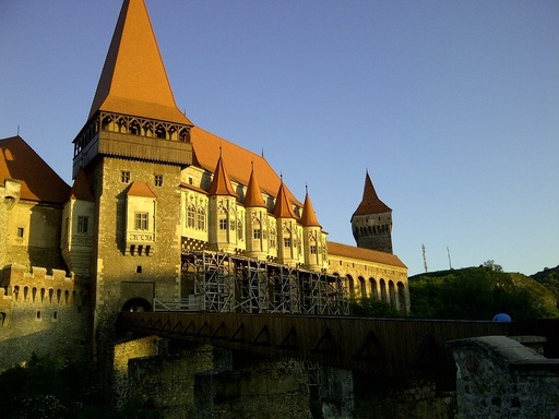 Discovery va filma o producţie de realitate virtuală la Castelul Corvinilor, pentru Halloween