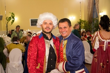 Antena 1 va difuza un nou sezon al emisiunii ”Poftiţi la muncă”, din 21 noiembrie