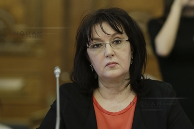 Irina Radu va fi audiată la Parlament, luni, în legătură cu nedifuzarea interviului cu Dacian Cioloş