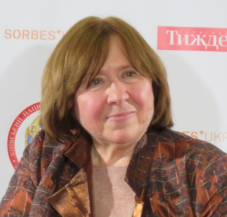 Svetlana Aleksievici, laureata premiului Nobel pentru literatură pe 2015, s-a retras din organizaţia rusă PEN