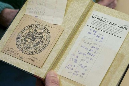 O carte a fost restituită bibliotecii publice din San Francisco după 100 de ani