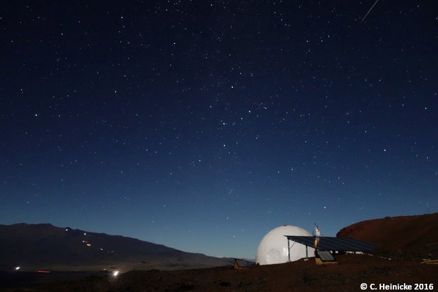 Şase cercetători vor petrece opt luni într-un dom din Hawaii, pentru a simula o călătorie spre Marte