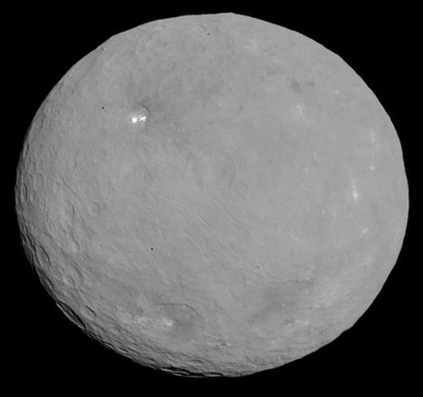 Planeta pitică Ceres conţine compuşi organici, care sporesc şansele acestui corp ceresc de a întreţine viaţa