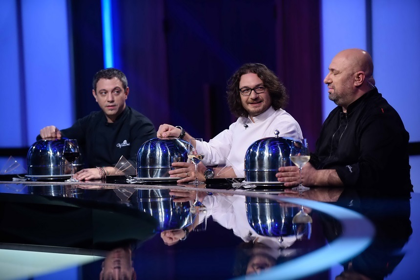 Emisiunea ”Chefi la cuţite”, difuzată de Antena 1, din nou lider de audienţă pe toate categoriile de public