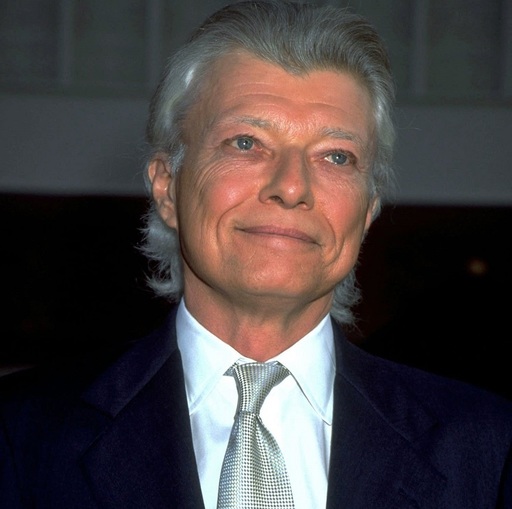 Robert James Waller, autorul cărţii ”Podurile din Madison County”, a murit la vârsta de 77 de ani