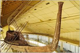 Un fragment dintr-o ambarcaţiune ceremonială a faraonului Khufu a fost descoperit în Egipt