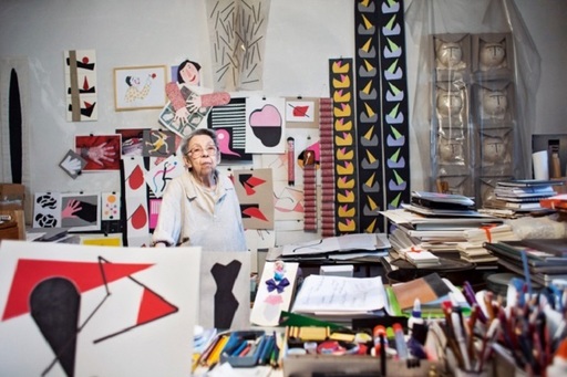 O retrospectivă consacrată artistei Geta Brătescu, la Camden Arts Centre din Londra
