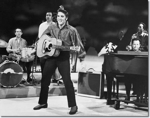 Atacul de la Pearl Harbor şi prima apariţie TV a lui Elvis Presley vor fi transformate în imagini color de înaltă rezoluţie
