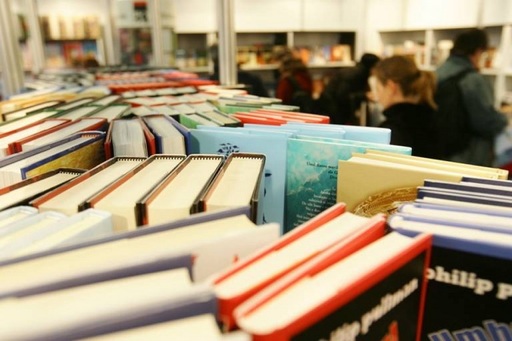 România va participa cu stand propriu la două târguri de carte din Polonia
