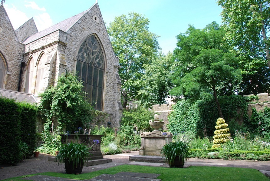 Mormintele a cinci arhiepiscopi de Canterbury, descoperite sub un muzeu din Londra