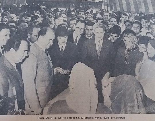 Vizita tovarăşului Nicolae Ceauşescu în pieţe şi magazine (Foto: Aura Marinescu)