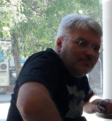 INTERVIU Evgheni Vodolazkin: Dictatura apasă pe cele mai rele butoane din om: dacă omul îşi măreşte în sine cantitatea de bunătate, asta este transmis celorlalţi; în cazul în care îşi măreşte cantitatea de rău, asta trece la ceilalţi şi mai repede