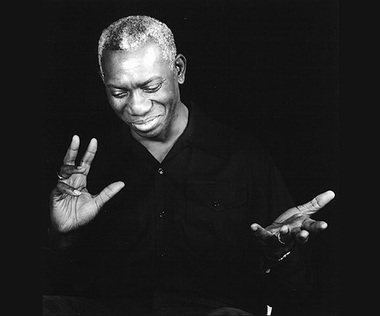 Yusef Komunyakaa, laureat al premiului Pulitzer, prezent la închiderea Festivalului Internaţional de Poezie Bucureşti 2017