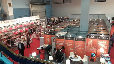 REPORTAJ - Poveşti cu copii şi zâne care trăiesc pe acoperişuri şi drame sociale nordice, oferta scriitorilor suedezi la Bookfest - FOTO