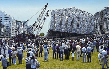 ”Panteonul cărţilor”, o operă monumentală împotriva cenzurii, a fost instalat la Kassel în Germania