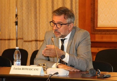 BIOGRAFIE. Lucian Romaşcanu - ministrul desemnat al Culturii şi Identităţii Naţionale - a fost director la Kanal D şi consilier al preşedintelui SRTv