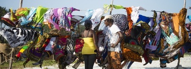 Imagini de călătorie din Nepal, Kenya, România şi Zanzibar, expuse de 14 bloggeri şi artişti fotografi la Sun Plaza - FOTO