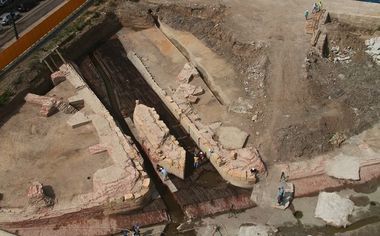 Nouă morminte din epoca bronzului, descoperite în judeţul Buzău. Obiectele găsite vor fi restaurate şi expuse la Muzeul Judeţean
