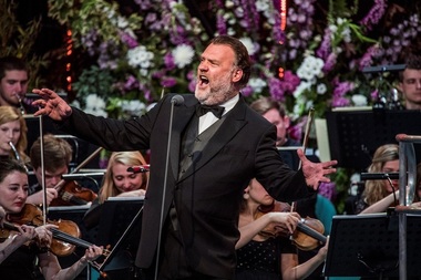 Bas-baritonul Bryn Terfel, premiat cu Grammy, îl înlocuieşte pe pianistul Lang Lang în Festivalul Enescu 2017