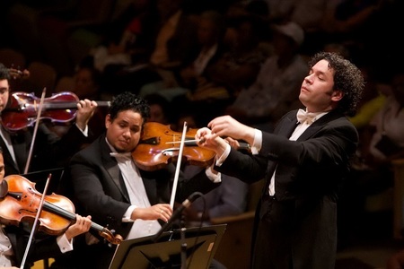 Turneul dirijorului Gustavo Dudamel în SUA, anulat din cauza opiniilor sale exprimate împotriva guvernului venezuelean