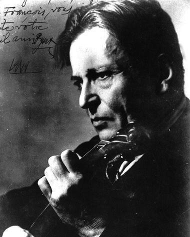 „Luna Enescu la ICR” - Recitaluri şi proiecţii de film, la Sinaia. Concursuri şi expoziţii, în oraşe din Europa şi SUA