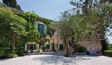 Casa lui Picasso de pe Riviera franceză, în care ultima sa soţie s-a împuşcat, va fi vândută la licitaţie pentru 20 de milioane de euro - FOTO