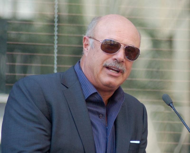 Forbes: Dr. Phil este cel mai bine plătit prezentator de televiziune din lume în anul 2017