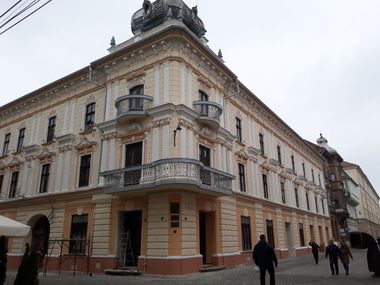 REPORTAJ: Imobilul din Timişoara unde a poposit Alexandru Ioan Cuza în drumul spre exil, restaurat cu praf din coji de nucă de cocos şi nisip de cuarţ