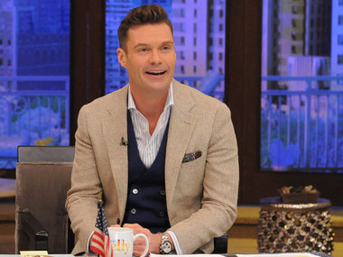 Ryan Seacrest, prezentator şi producător TV, acuzat de proastă purtare. Postul E! a început o investigaţie