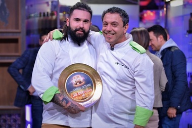 Finala celui de-al patrulea sezon al emisiunii „Chefi la cuţite”, difuzată de Antena 1, a fost lider absolut de audienţă 