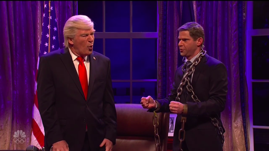 Alec Baldwin a revenit la „Saturday Night Live” în rolul lui Trump, într-un scheci inspirat din „A Christmas Carol”
