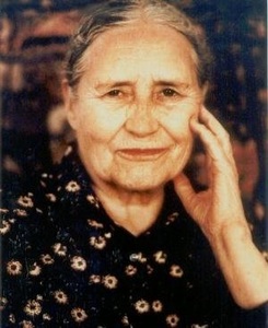 Medalia Nobel a scriitoarei Doris Lessing va fi scoasă la licitaţie şi este estimată la 250.000 de lire sterline