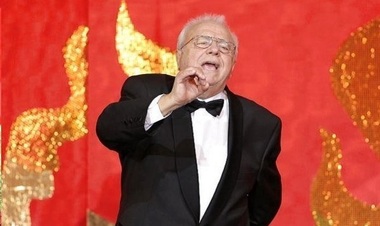 Alexandru Arşinel: Am fost salvat de o echipă de medici care munceşte de dimineaţă până noaptea târziu