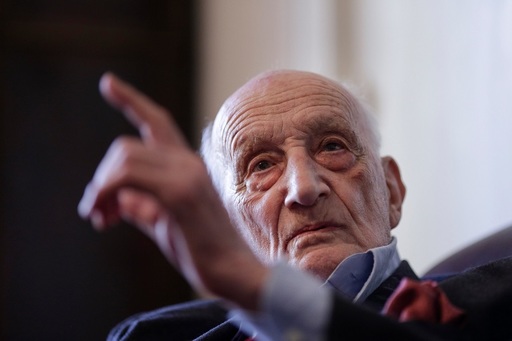 Neagu Djuvara, înmormântat la cimitirul Bellu cu onoruri militare. Zeci de persoane au adus omagiu „ultimului mare boier din cultura română”