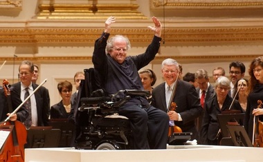 Dirijorul concediat de Metropolitan Opera după acuzaţii de hărţuire sexuală a intentat un proces de 4 milioane de dolari împotriva instituţiei