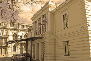 Radu Voinescu a fost ales preşedinte al Filialei Bucureşti - Critică, Eseistică şi Istorie Literară a Uniunii Scriitorilor din România