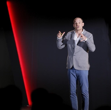 Netflix a împărţit lumea în 2.000 de comunităţi, în funcţie de preferinţele utilizatorilor