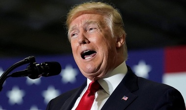 Donald Trump a insultat-o pe Michelle Wolf, pentru discursul ei în calitate de gazdă a dineului corespondenţilor de la Casa Albă