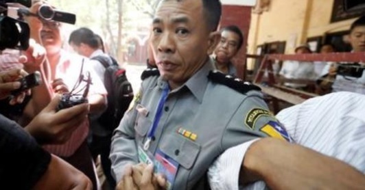 Procesul Reuters în Myanmar: Un poliţist a fost condamnat pentru că i-a informat pe jurnalişti