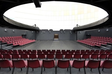 Teatrul Naţional "I.L. Caragiale" Bucureşti inaugurează amfiteatrul de pe acoperiş - FOTO