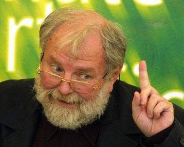 TVR îl va comemora pe regizorul Lucian Pintilie prin difuzarea unui documentar şi a filmului „Reconstituirea” 