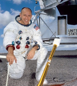 Fostul astronaut Alan Bean, al patrulea om care a păşit pe Lună, a murit la vârsta de 86 de ani